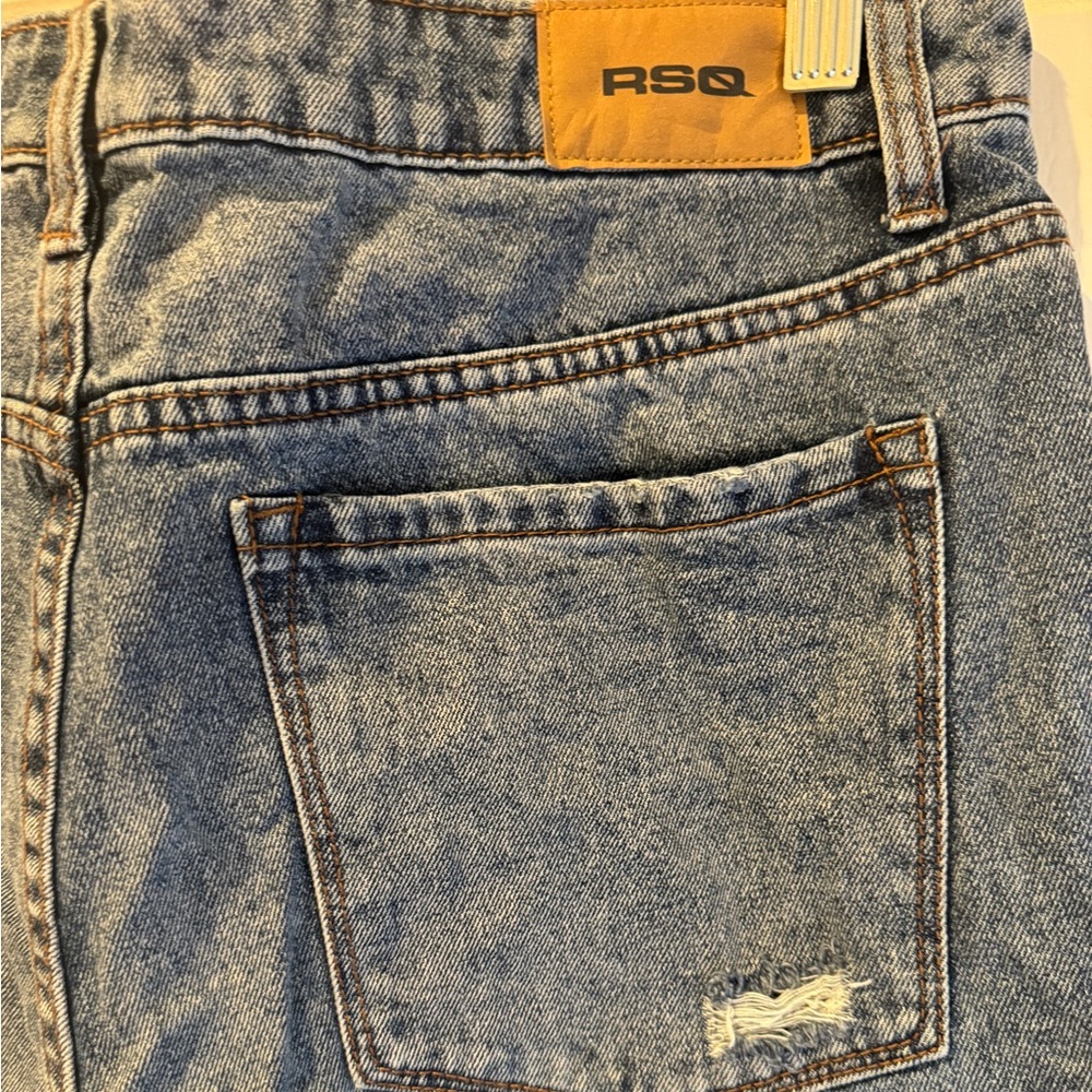 RSQ size 31 High Rise Straight Leg Jean With distressed knee Medium Wash - Picture 7 of 7